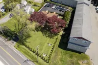 Costal Cottage Retreat minutes from Newport RI