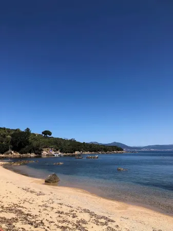 Villa Pieds Dans Leau Pointe de la Castagna - Baie Dajaccio - 12 Couchages