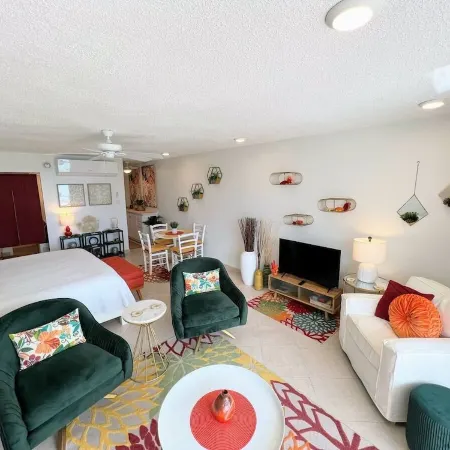 Stay at Tropical Vibes, in beautiful Las Croabas, Fajardo.