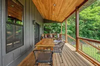 Long Views Retreat/3 Suites/Pet-Friendly - Sleeps 8