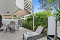 De Ville Apartments Hôtels à proximité de : Wave Break Island