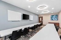 Everhome Suites Yuma East I-8 by Choice Hotels - Kitchenette