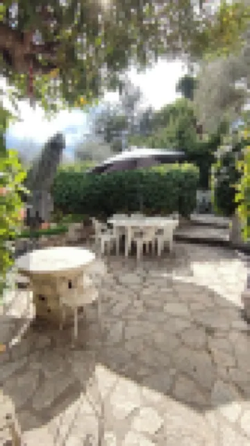 Joli Haut de Villa Avec Grand Jardin, Entre mer et Montagne Animaux Acceptés Hotels in Peymeinade