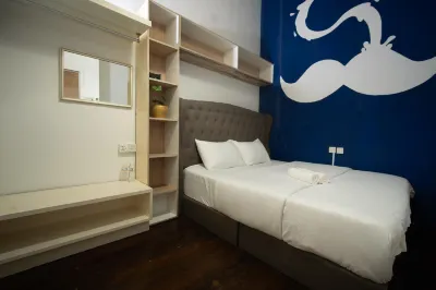 Moustachz Hauze , Georgetown Hotels in 