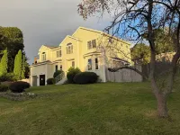 Spacious 6 Br·7 Beds·3.5 BA House in Charming Marblehead & Near Salem & Beaches