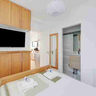 Charming apartment - 1BR-4P- Suresnes Rooms