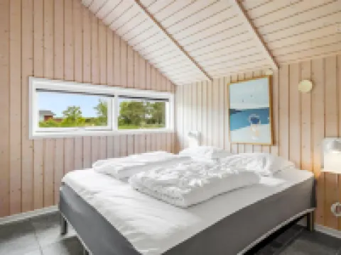 "Svenny" - 800m from the Sea