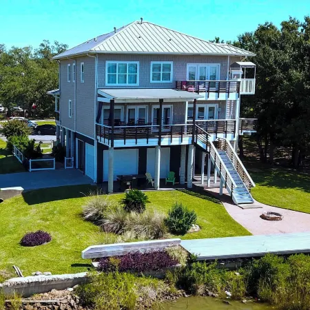 Secluded Seabrook Waterfront Home w/ Patio!