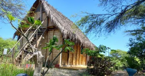 Wasi Center - Parvekkeita