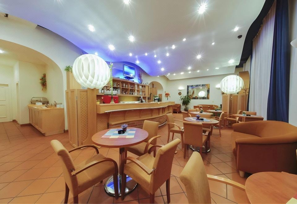 [EA 호텔 토스카 객실 사진]