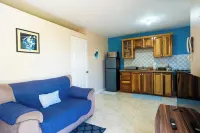 Cozy 1-bedroom apartment in charming Mandeville with WiFi, AC - 3 星級