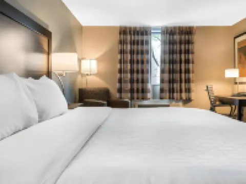 Clarion Inn Belle Vernon Hotels in Rostraver