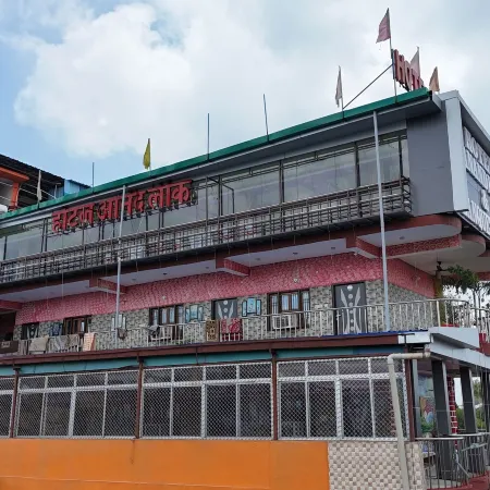 Hotel Anand LOK