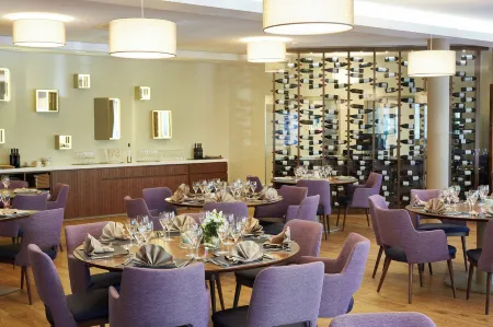 Threeland Hotel Отели в г. Башараж