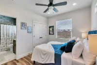 In The Hot Middle of All The Action!  BEDS FOR 9 HEADS!  Awesome View!