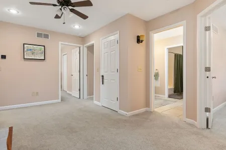 6 Br Family and Friends Retreat- Pool, Theatre, Walk to Notre Dame & Restaurants