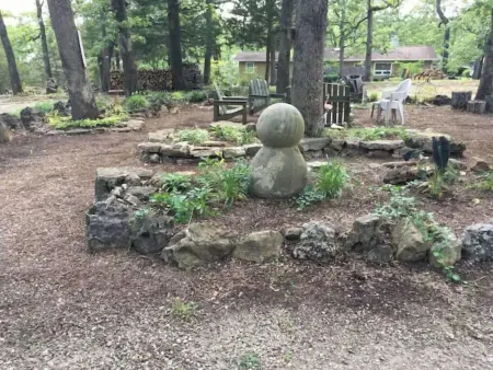 Charming cabin!Perfect lake getaway for your family or fishing trip.