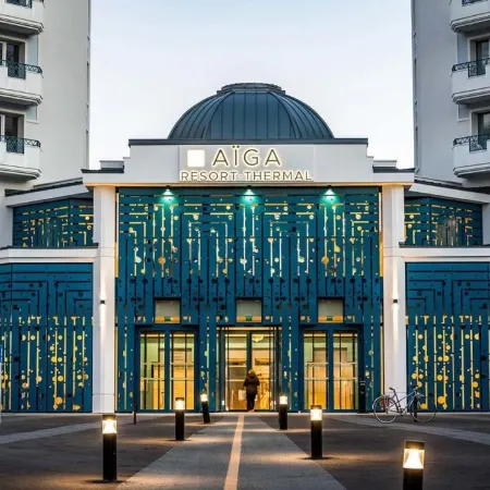Résidence- Aiga Resort Thermal & Spa Отели в г. Шатель-Гийон