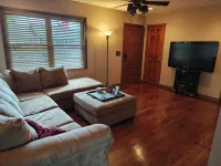 Pointer Palace Hotels in Lawrence County