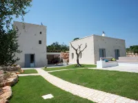 Tower House in Puglia with Pool and Charm Hotels in Cisternino