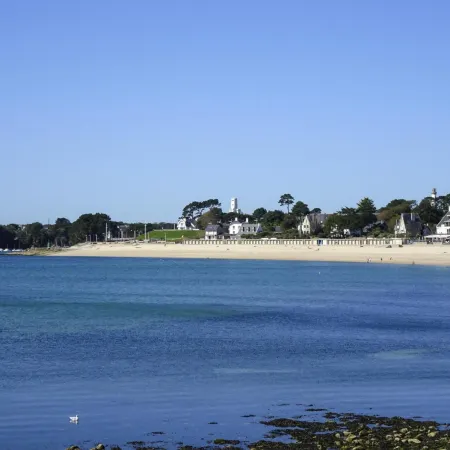 Apartment in Bénodet near Sandy Beaches