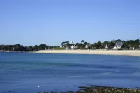 Apartment in Bénodet near Sandy Beaches