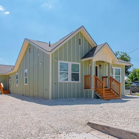 Generous 5br/3ba Haven Close to Alamo & Riverwalk!