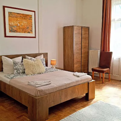 Black Sheep Budapest Smart Rooms Các khách sạn gần Hầm rượu vang Faust