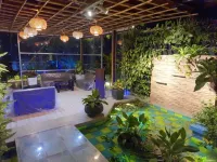 Hotel Grand Circle Inn Отели в г. Мотижил