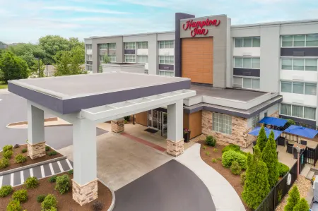 Hampton Inn by Hilton Manchester Отели в г. Хуксетт