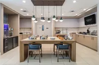 Homewood Suites by Hilton Beaumont - breakfast