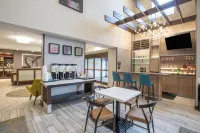 Hampton Inn & Suites Cincinnati/Kenwood
