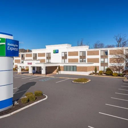 Holiday Inn Express RAMSEY-MAHWAH by IHG