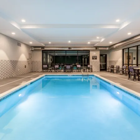 Holiday Inn & Suites CEDAR FALLS-WATERLOO EVENT CTR by IHG