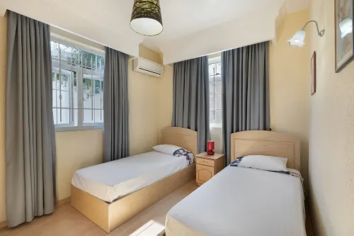 Apartment Hibiscus by Host Agents