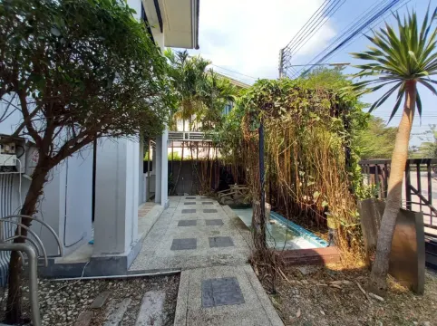 บ้าน บ้านหรืออพาร์ทเมนท์ทั้งหลัง