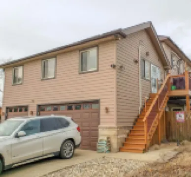 Charming Getaway with Jetted Tub and Scenic Deck - Serene Dunes Retreat