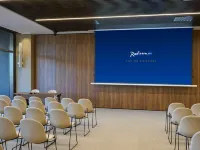 Radisson Blu Hotel, Bergamo Choruslife Hotele w: Bergamo