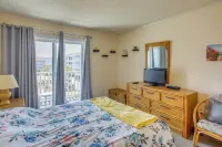 Walk to Ocean: Myrtle Beach Condo w/ Screened Deck - 3 Sao