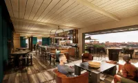 Tempo by Hilton Savannah Historic District - breakfast