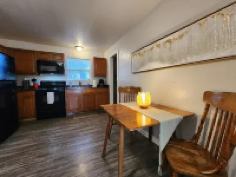 Modern Retro Retreat Hotels in McKinleyville