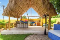 Mexican Style Villa with Private Pool, Free Utilities