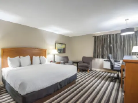 クオリティ イン ウエスト エドモントン エドモントンのホテル