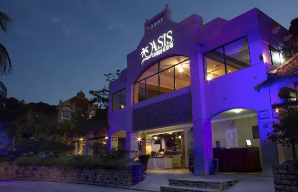 布甘維利亞斯水療套房酒店