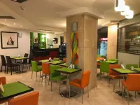 Hotel Duke Armeneasca City Center - Ex Tempo - breakfast
