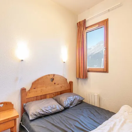 Cosy apartment in the mountains in Valfrejus Отели в г. Модан