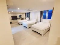 Owl Hotel Hotels in Sacheon