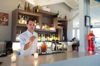 Emmantina Hotel - bar