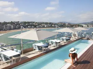 ラサラ プラザ ホテル