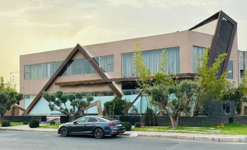 La villa luxury suites